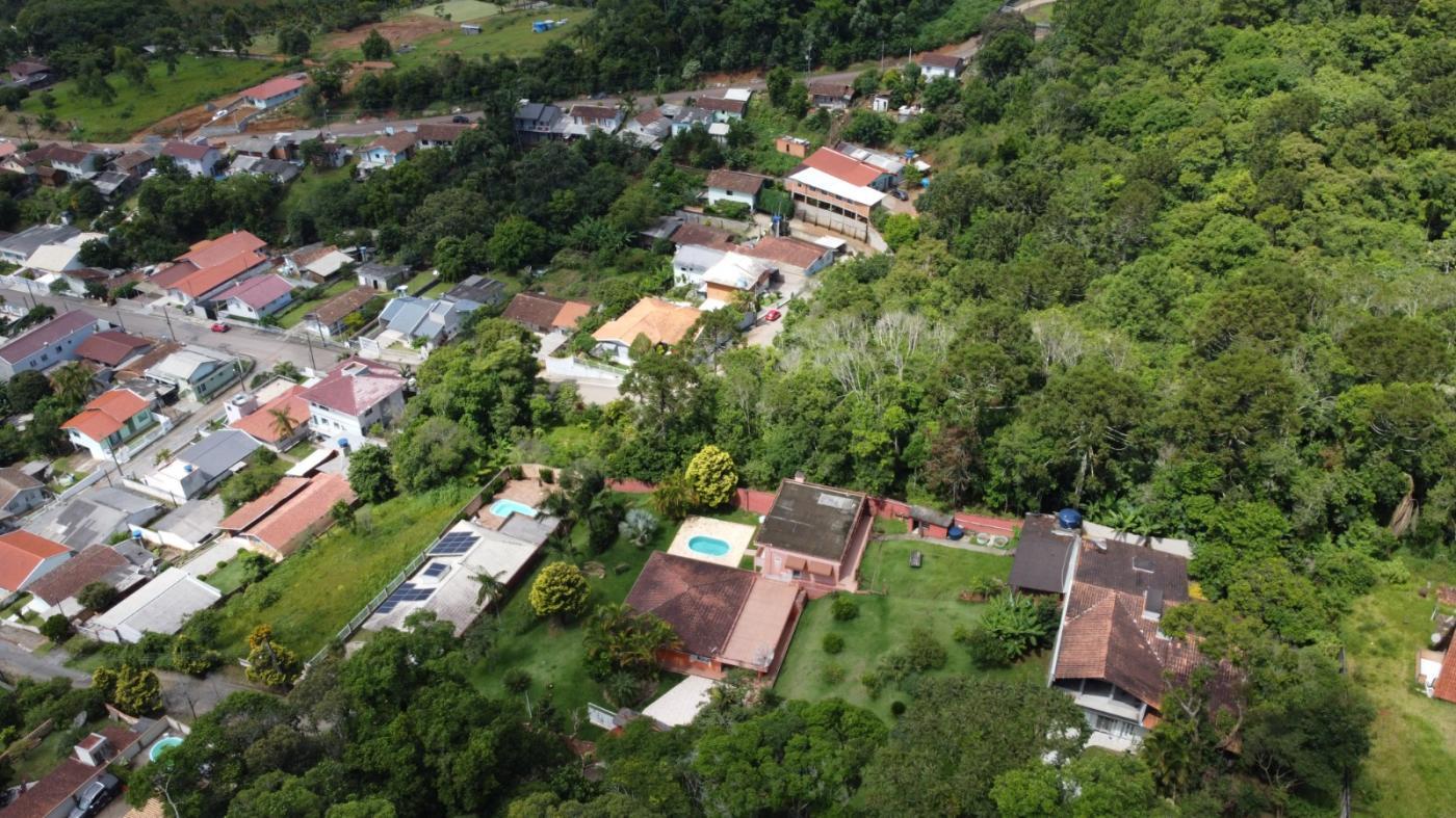 Casa à venda com 5 quartos, 2240m² - Foto 11