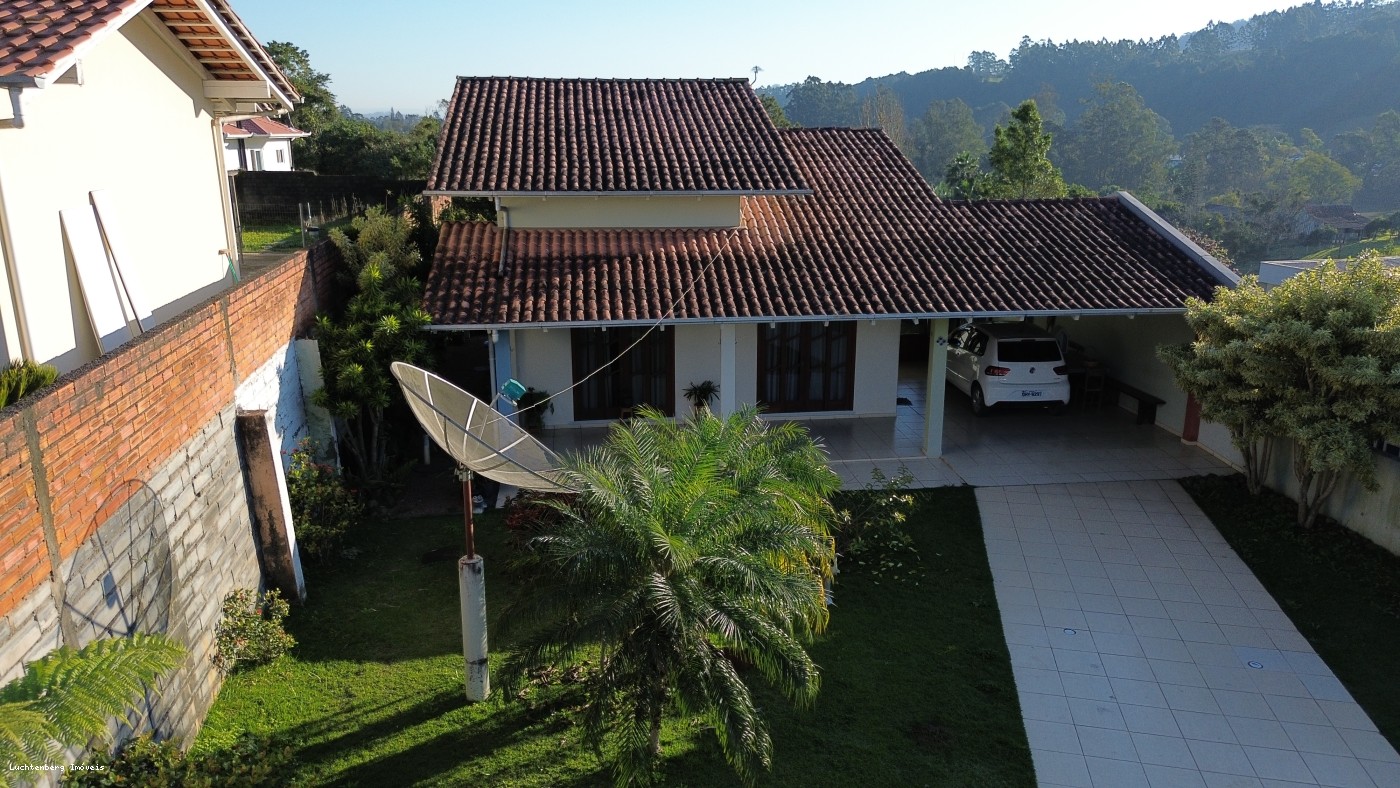 Casa, 3 quartos, 175 m² - Foto 1