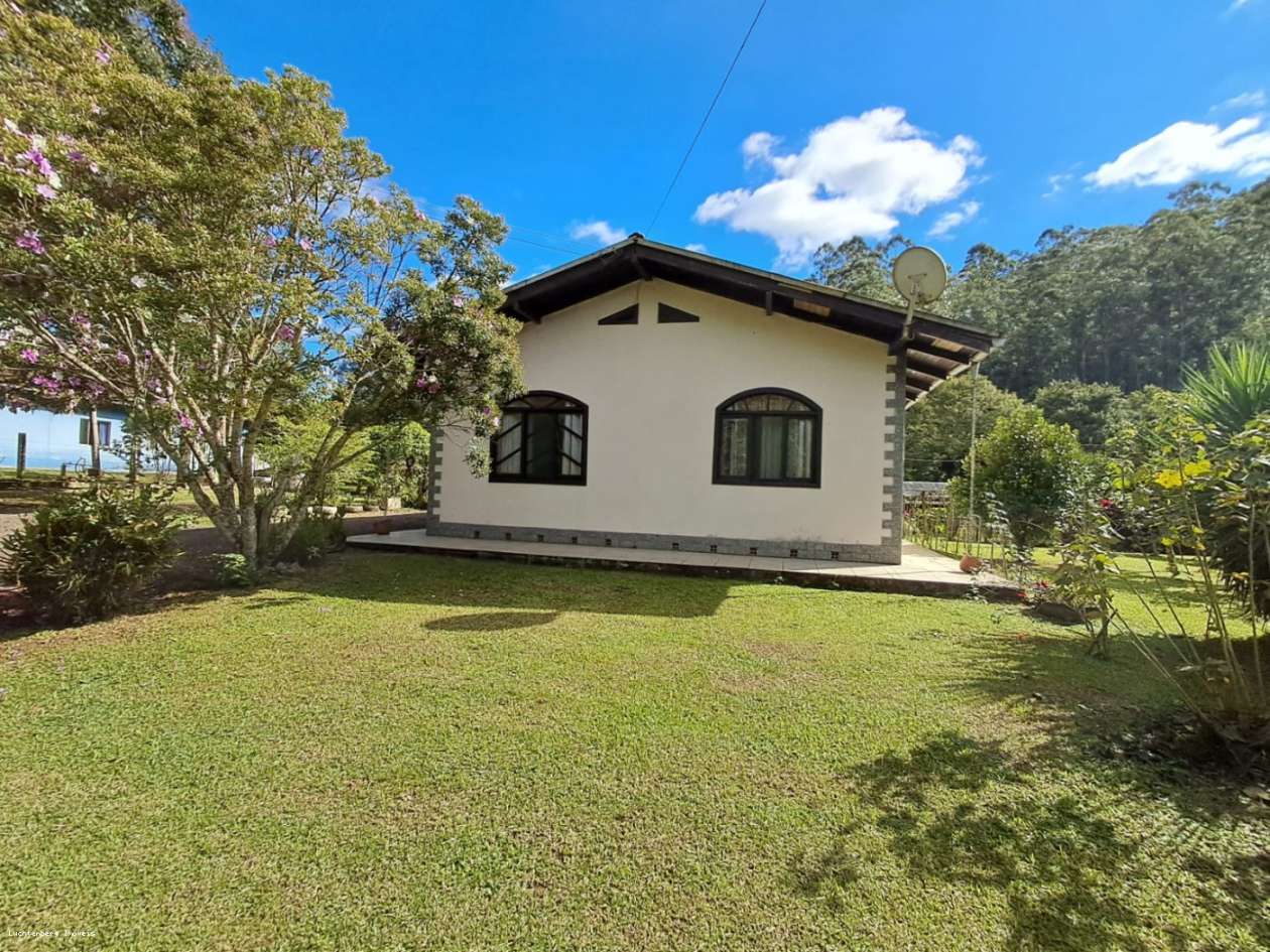 Chácara, 3 quartos, 179 m² - Foto 3